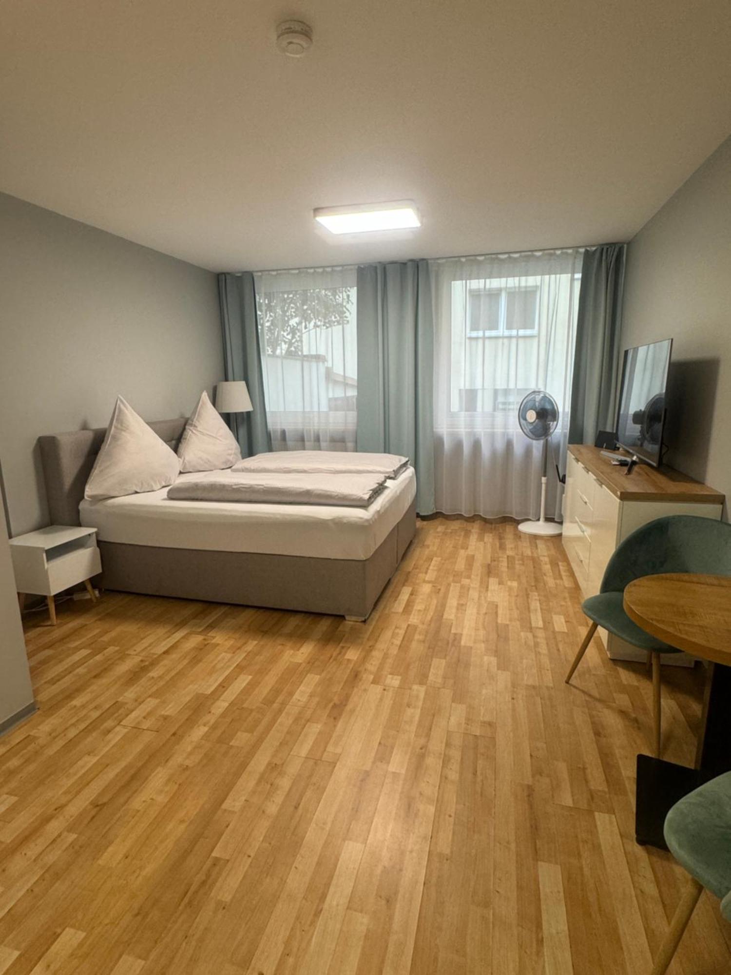 נירנברג Studio Apartment Am Hauptbahnhof N2 מראה חיצוני תמונה