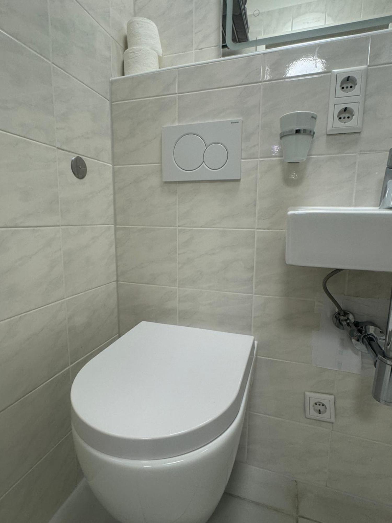 נירנברג Studio Apartment Am Hauptbahnhof N2 מראה חיצוני תמונה